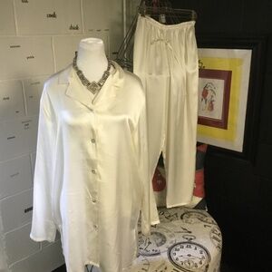 Victoria’s Secret silk ivory pajama set size large SOFTEST EVER SILKY FEEL💃
